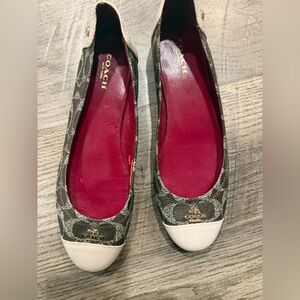 Coach Chelsea ballet flats in brown and cream signature canvas with white toe